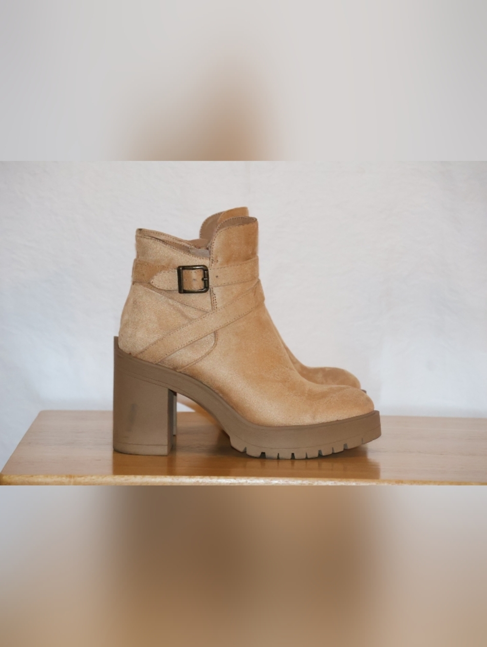 Wonderly Nessie Ankle Boots-Camel Tan. Size 8M. - Picture 2 of 15